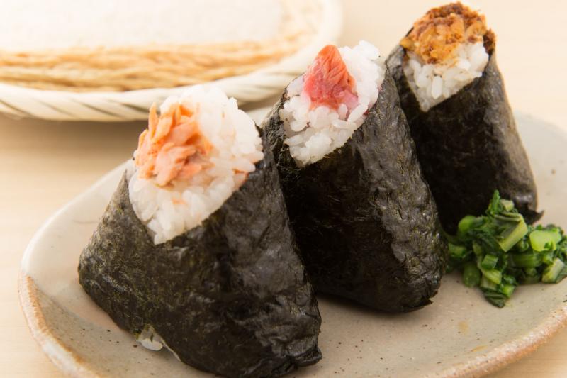 おにぎり・天ぷら・枝豆